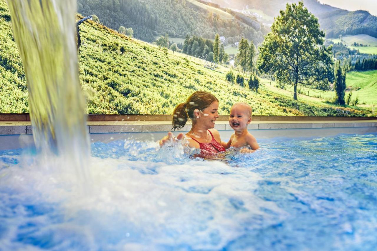 Landhotel Voss Im Talvital Lennestadt Exterior photo